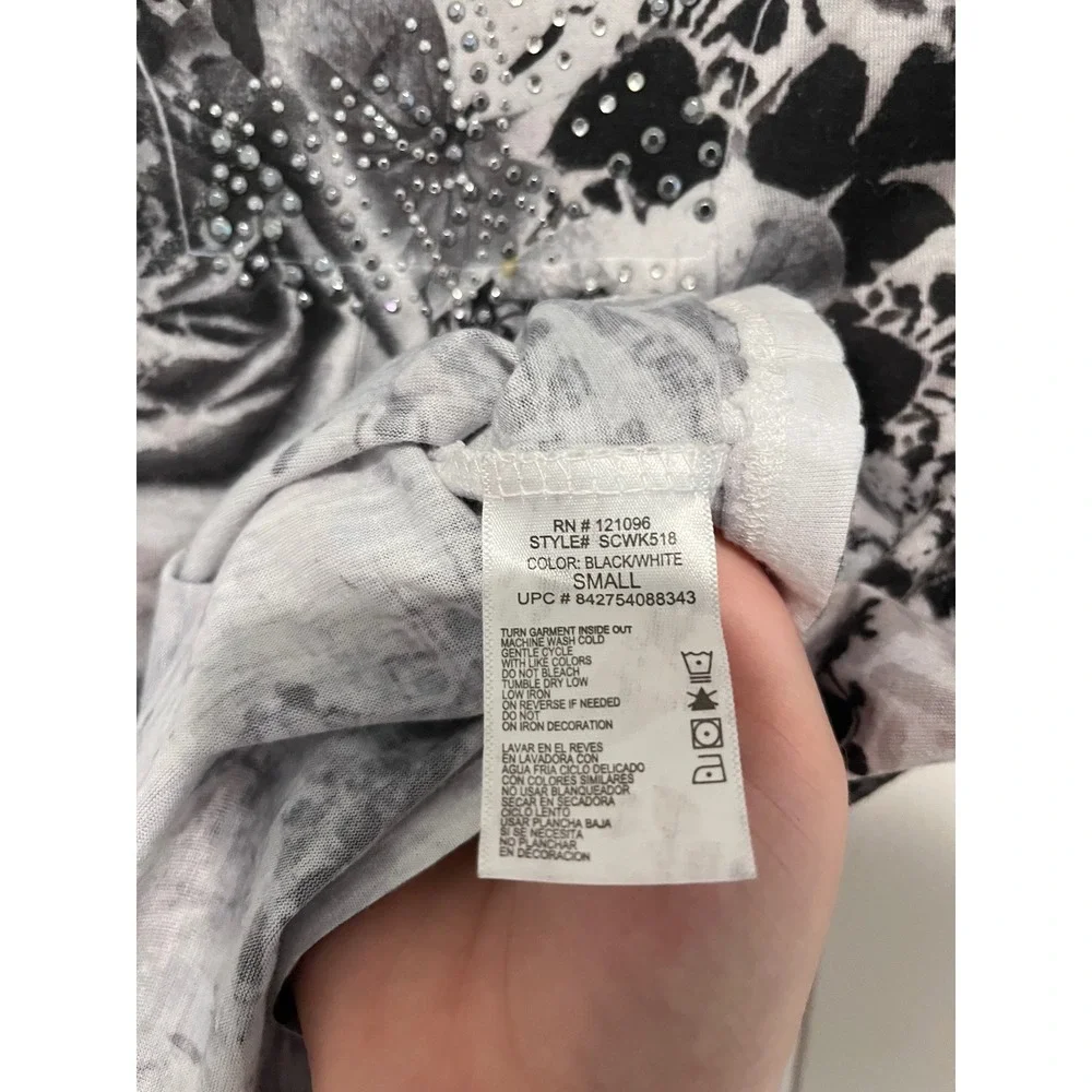 Kiara V-Neck Top Women Small Black White Floral Rhinestone Y2K Tee
